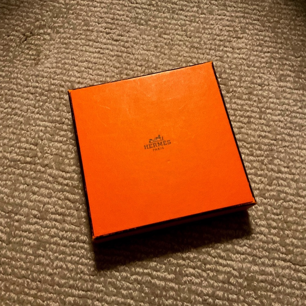 Hermes 3.5x3.5 small gift box